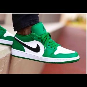 Air Jordan 1 Low size 10.5 “pine green”